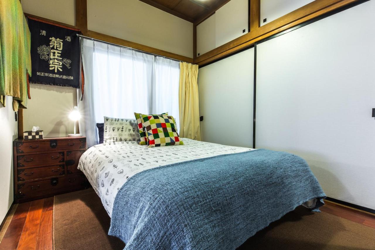 Samurai House - Large Family House, West Shinjuku Токио Экстерьер фото