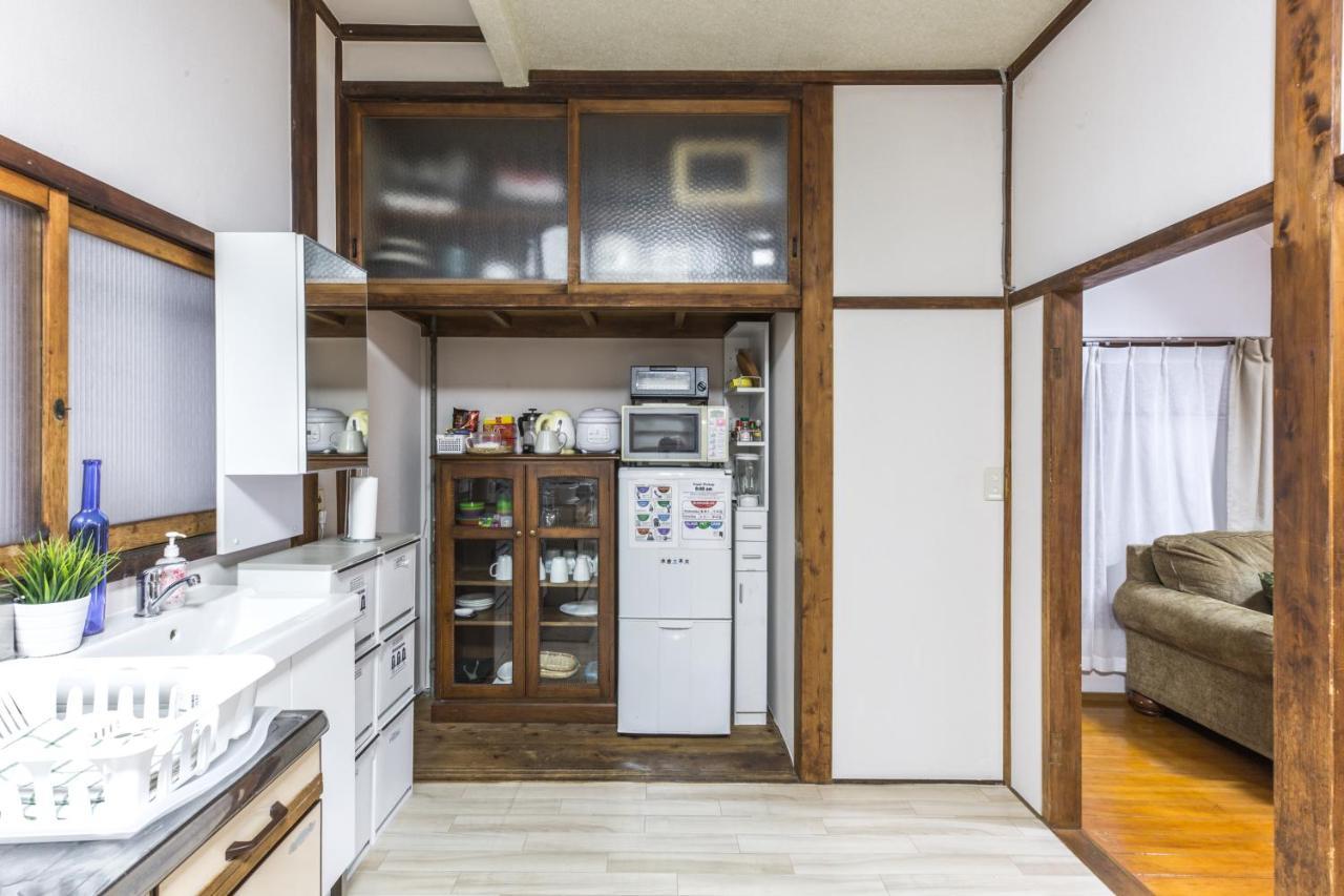 Samurai House - Large Family House, West Shinjuku Токио Экстерьер фото